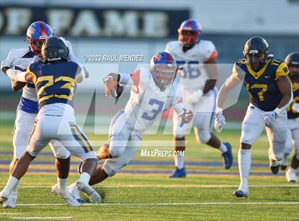 Thumbnail 2 in Serra @ Warren photogallery.