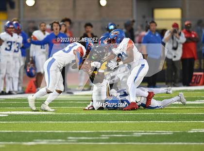 Thumbnail 2 in Serra @ Warren photogallery.