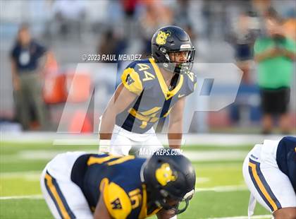 Thumbnail 2 in Serra @ Warren photogallery.