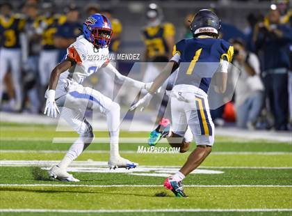 Thumbnail 3 in Serra @ Warren photogallery.
