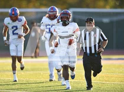 Thumbnail 1 in Serra @ Warren photogallery.