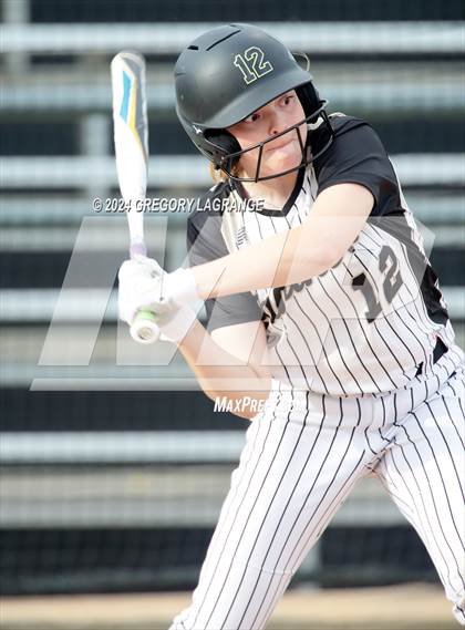 Thumbnail 2 in Timber Creek vs Fossil Ridge photogallery.