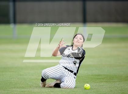 Thumbnail 2 in Timber Creek vs Fossil Ridge photogallery.