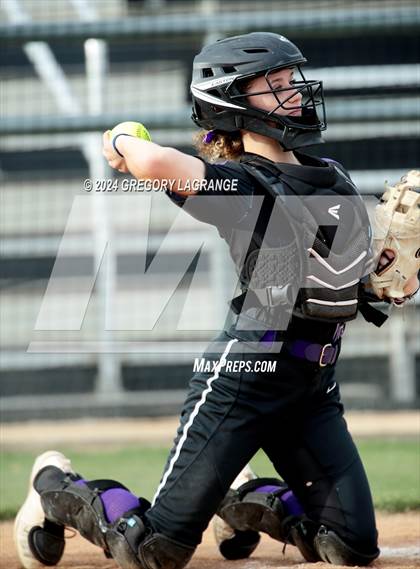Thumbnail 1 in Timber Creek vs Fossil Ridge photogallery.