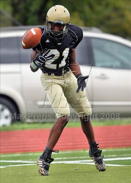 Thumbnail 1 in Sacred Heart-Griffin vs. Lincoln photogallery.