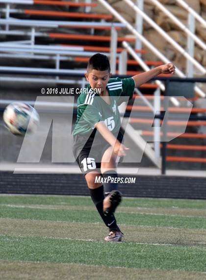 Thumbnail 2 in Aztec VS Farmington photogallery.