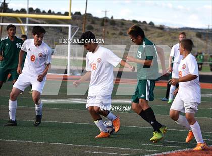 Thumbnail 3 in Aztec VS Farmington photogallery.