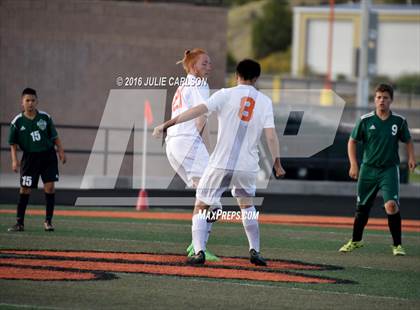 Thumbnail 2 in Aztec VS Farmington photogallery.