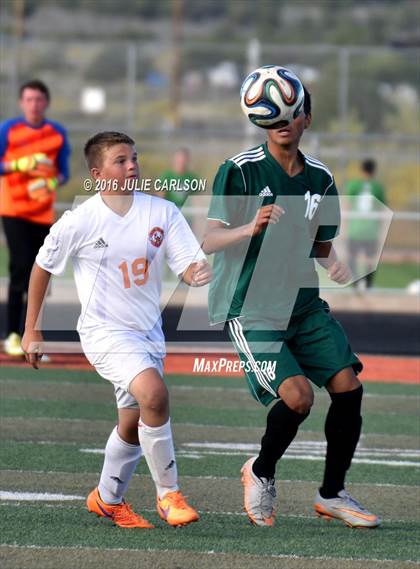 Thumbnail 2 in Aztec VS Farmington photogallery.