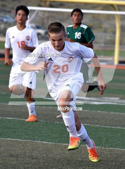 Thumbnail 1 in Aztec VS Farmington photogallery.