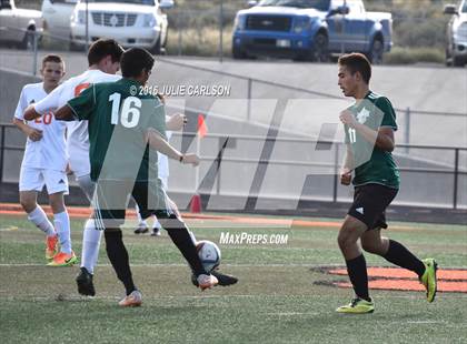 Thumbnail 3 in Aztec VS Farmington photogallery.