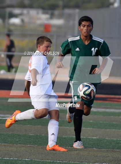 Thumbnail 1 in Aztec VS Farmington photogallery.
