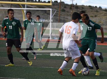 Thumbnail 3 in Aztec VS Farmington photogallery.