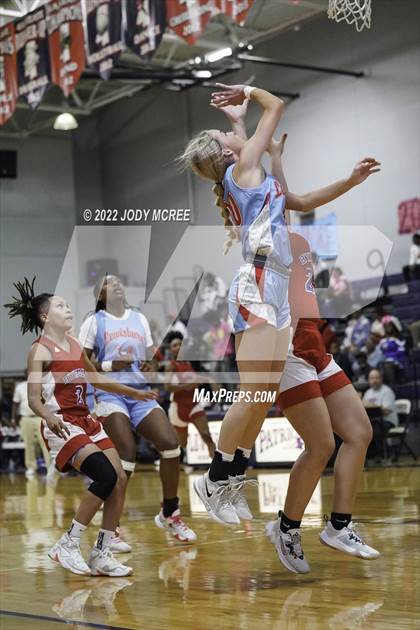 Thumbnail 3 in Lewisburg vs Byhalia photogallery.