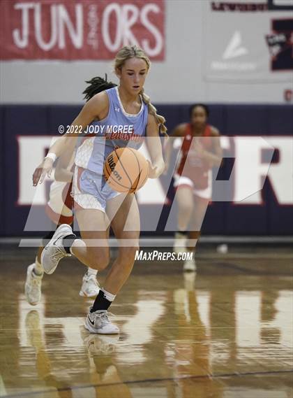 Thumbnail 1 in Lewisburg vs Byhalia photogallery.