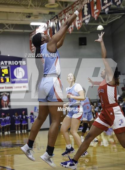 Thumbnail 3 in Lewisburg vs Byhalia photogallery.