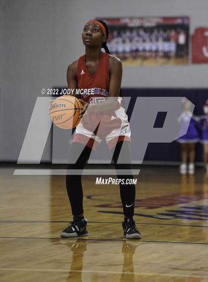 Thumbnail 3 in Lewisburg vs Byhalia photogallery.