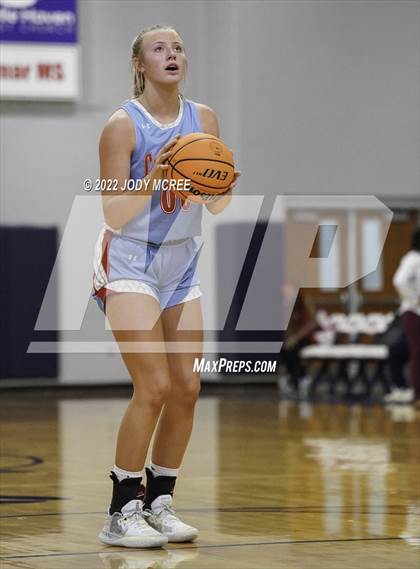 Thumbnail 1 in Lewisburg vs Byhalia photogallery.