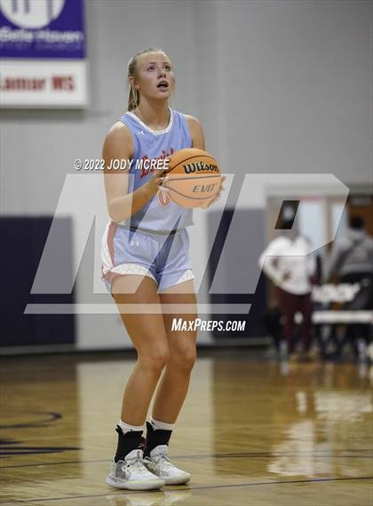 Thumbnail 1 in Lewisburg vs Byhalia photogallery.
