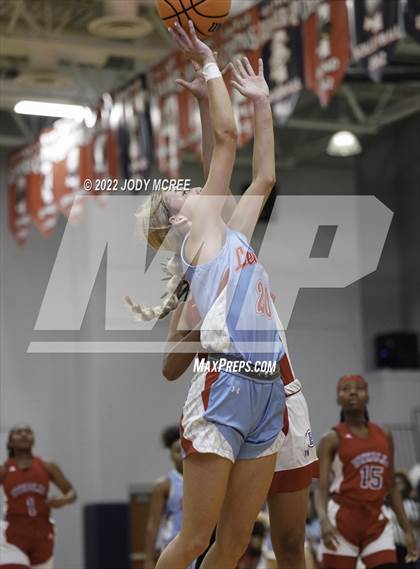 Thumbnail 2 in Lewisburg vs Byhalia photogallery.