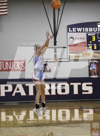 Thumbnail 2 in Lewisburg vs Byhalia photogallery.