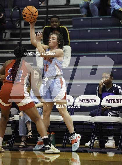 Thumbnail 1 in Lewisburg vs Byhalia photogallery.