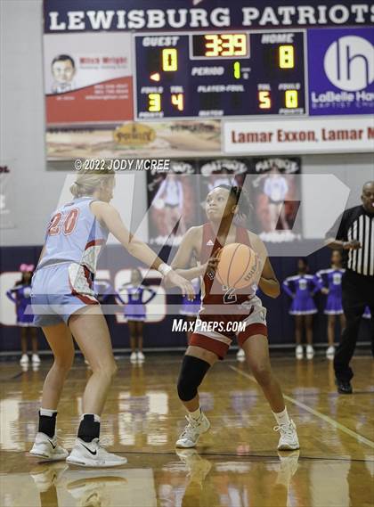Thumbnail 1 in Lewisburg vs Byhalia photogallery.
