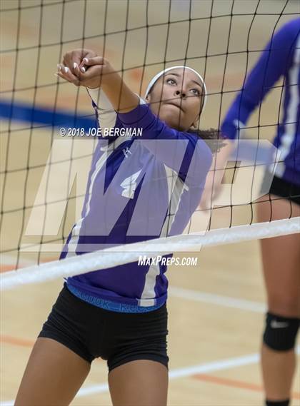 Thumbnail 3 in Selma vs. Washington Union (CIF CS D5 Final) photogallery.
