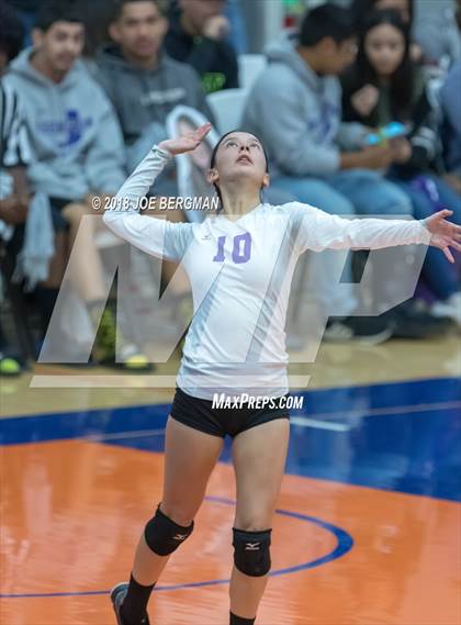 Thumbnail 2 in Selma vs. Washington Union (CIF CS D5 Final) photogallery.