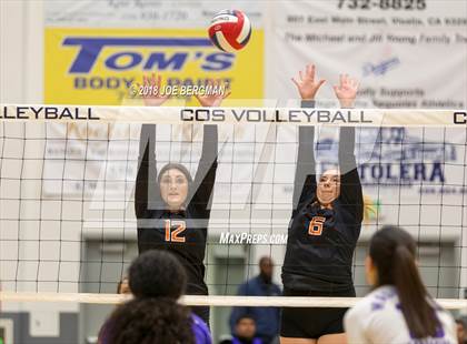 Thumbnail 2 in Selma vs. Washington Union (CIF CS D5 Final) photogallery.