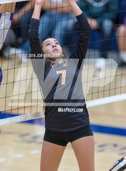 Thumbnail 3 in Selma vs. Washington Union (CIF CS D5 Final) photogallery.