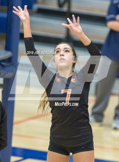 Thumbnail 3 in Selma vs. Washington Union (CIF CS D5 Final) photogallery.