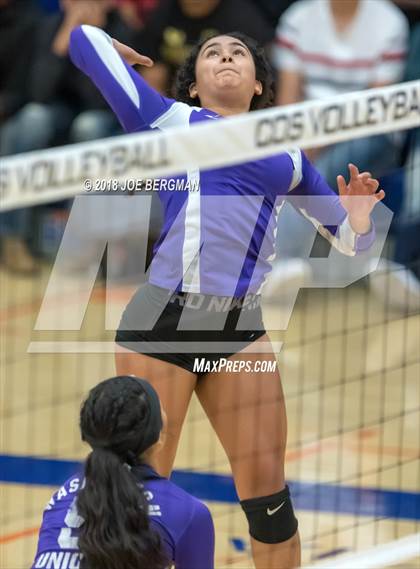 Thumbnail 2 in Selma vs. Washington Union (CIF CS D5 Final) photogallery.