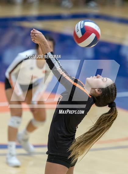 Thumbnail 1 in Selma vs. Washington Union (CIF CS D5 Final) photogallery.