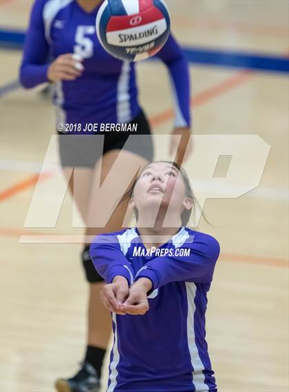 Thumbnail 3 in Selma vs. Washington Union (CIF CS D5 Final) photogallery.