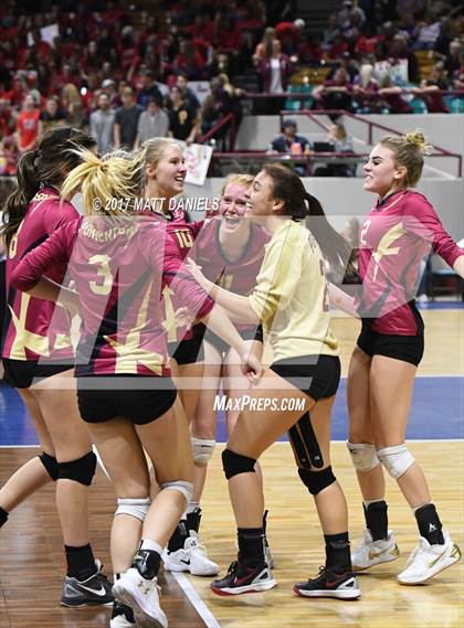 Thumbnail 3 in Holy Family vs. Ponderosa (CHSAA 4A Pool 3) photogallery.