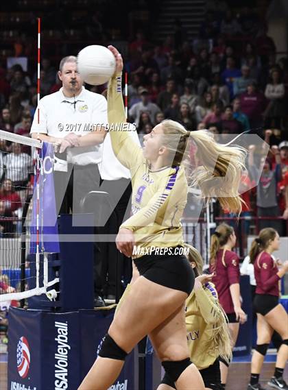 Thumbnail 2 in Holy Family vs. Ponderosa (CHSAA 4A Pool 3) photogallery.