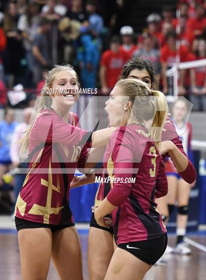 Thumbnail 2 in Holy Family vs. Ponderosa (CHSAA 4A Pool 3) photogallery.