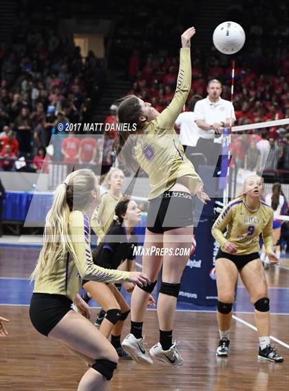 Thumbnail 3 in Holy Family vs. Ponderosa (CHSAA 4A Pool 3) photogallery.