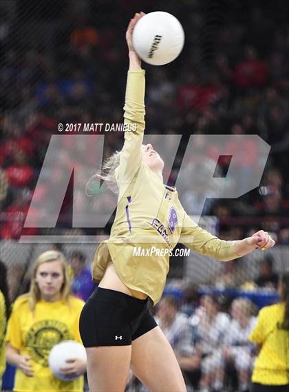 Thumbnail 3 in Holy Family vs. Ponderosa (CHSAA 4A Pool 3) photogallery.