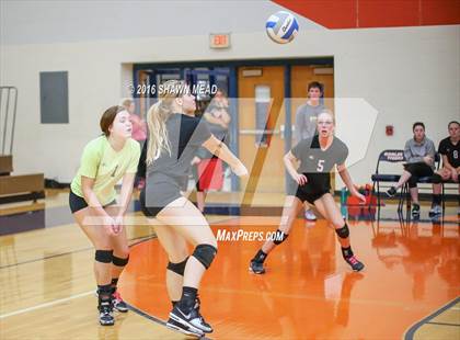 Thumbnail 3 in Schoolcraft vs. Galesburg-Agusta (SAC Tournament) photogallery.