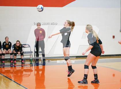 Thumbnail 2 in Schoolcraft vs. Galesburg-Agusta (SAC Tournament) photogallery.