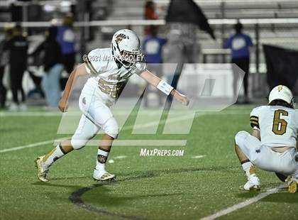 Thumbnail 3 in Italy vs. Hamilton (UIL 2A D1 Bi-District) photogallery.