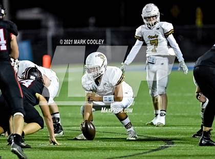 Thumbnail 3 in Italy vs. Hamilton (UIL 2A D1 Bi-District) photogallery.