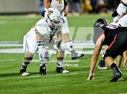 Thumbnail 3 in Italy vs. Hamilton (UIL 2A D1 Bi-District) photogallery.