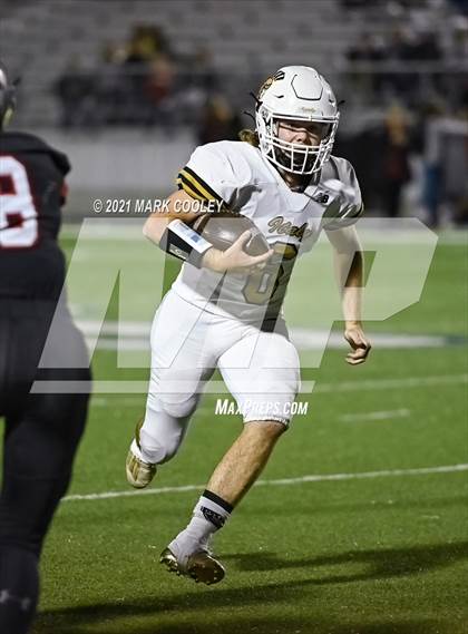 Thumbnail 1 in Italy vs. Hamilton (UIL 2A D1 Bi-District) photogallery.