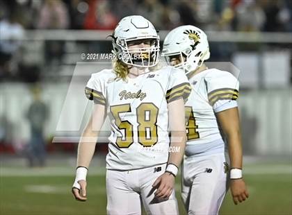 Thumbnail 3 in Italy vs. Hamilton (UIL 2A D1 Bi-District) photogallery.