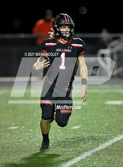 Thumbnail 2 in Italy vs. Hamilton (UIL 2A D1 Bi-District) photogallery.