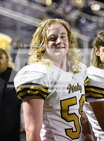 Thumbnail 3 in Italy vs. Hamilton (UIL 2A D1 Bi-District) photogallery.