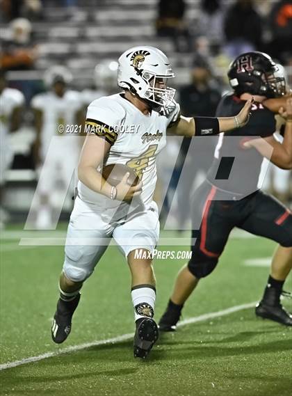 Thumbnail 1 in Italy vs. Hamilton (UIL 2A D1 Bi-District) photogallery.